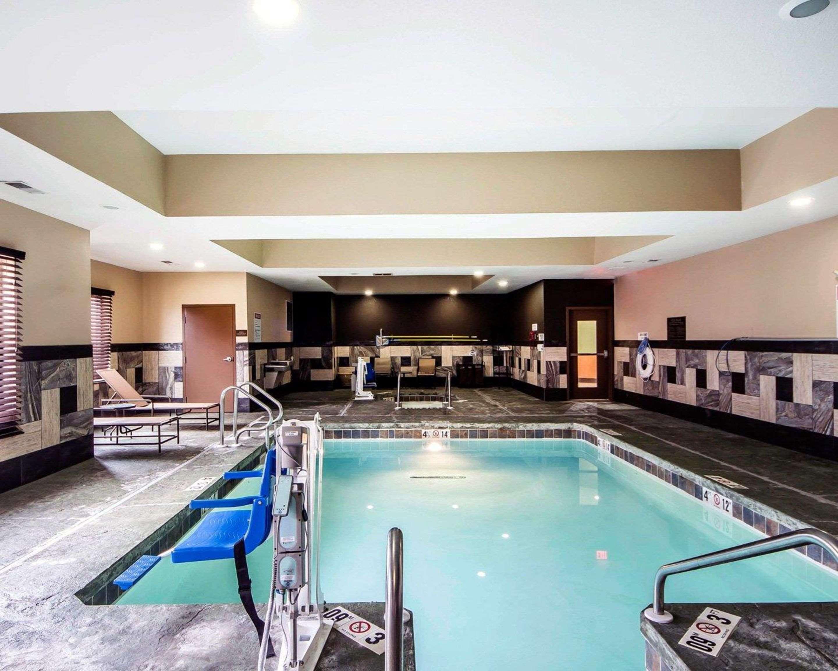 Comfort Inn & Suites Alva Exteriér fotografie